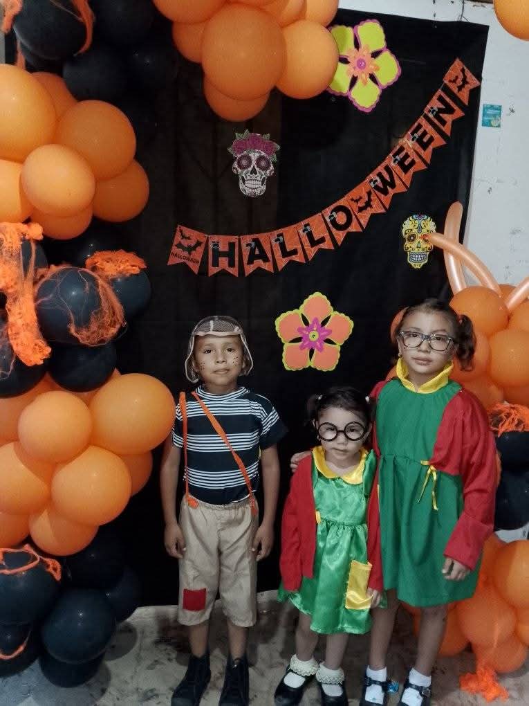 Jornada recreativa de Halloween para niños y niñas